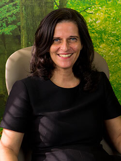 Ms Irena Constantin